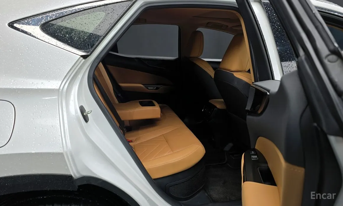 Фото 12 - Lexus NX