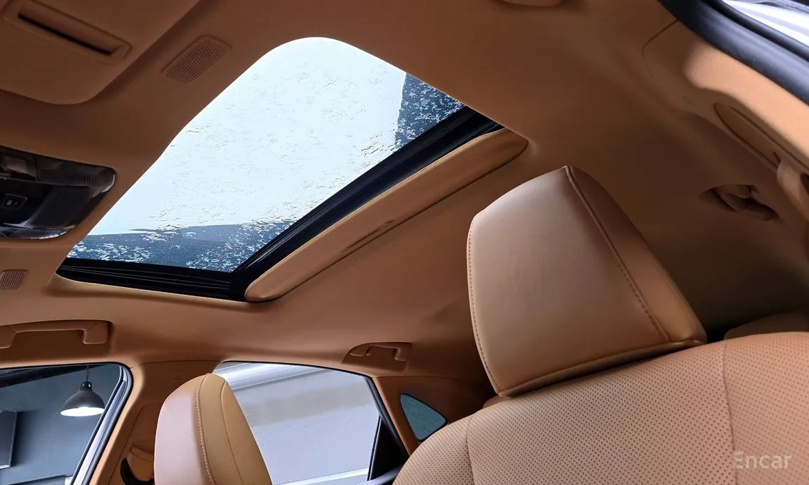 Фото 18 - Lexus NX