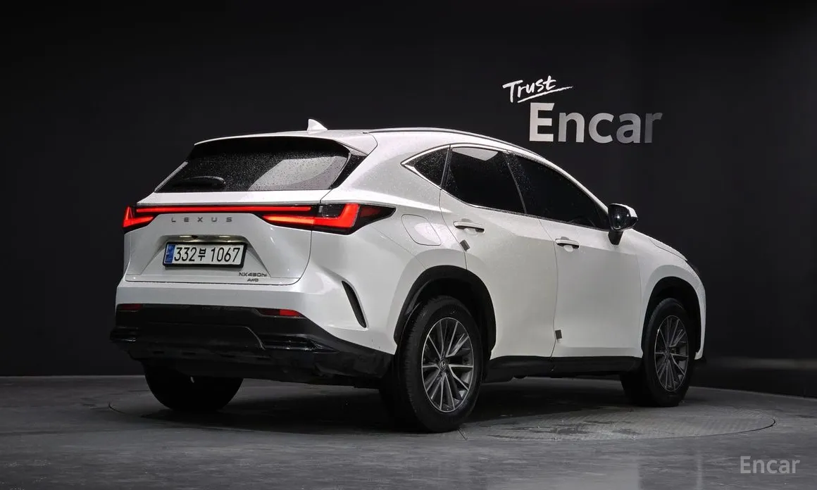 Фото 2 - Lexus NX