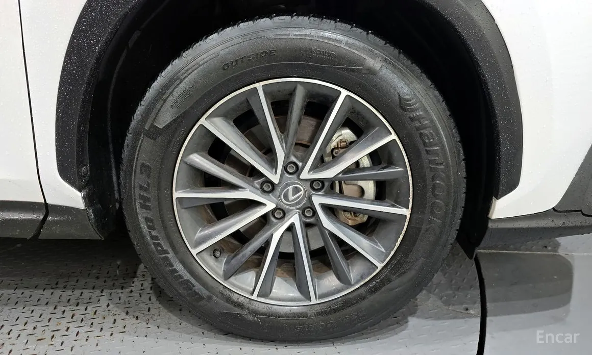 Фото 5 - Lexus NX