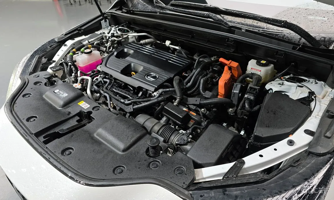 Фото 6 - Lexus NX