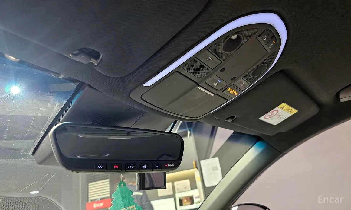 Фото 18 - Genesis G70