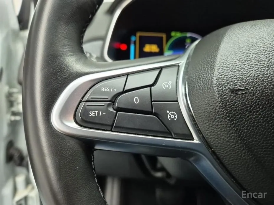 Фото 15 - Renault Zoe