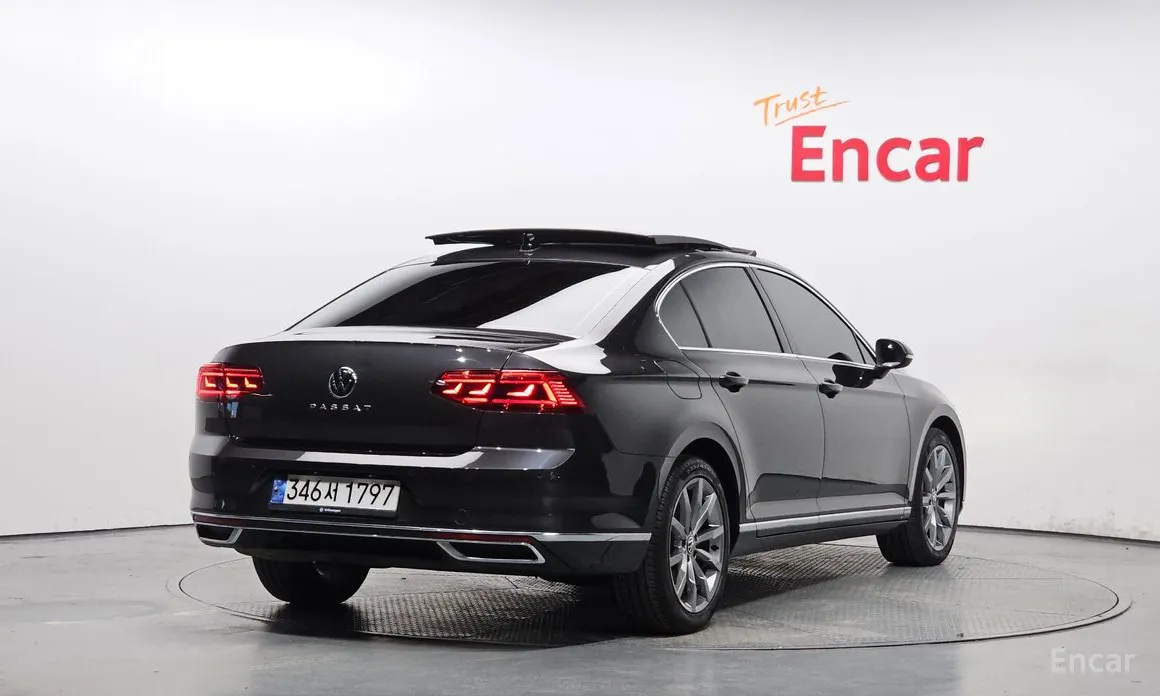 Фото 2 - Volkswagen Passat