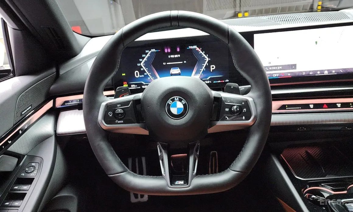 Фото 13 - BMW 5 Series