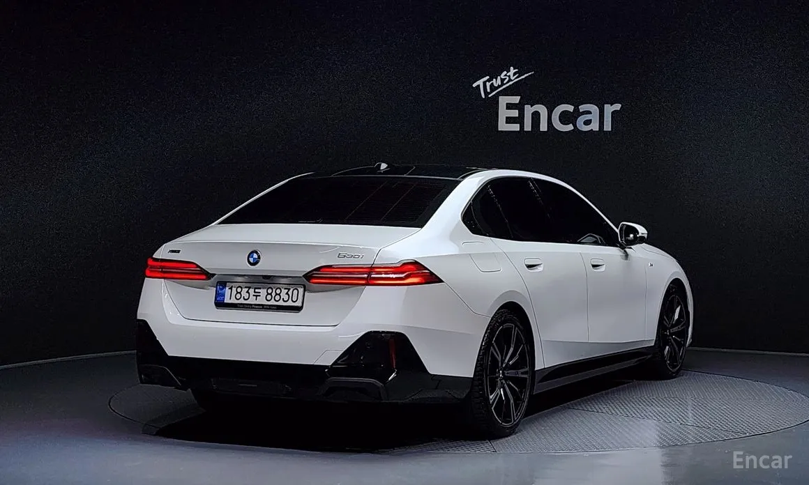 Фото 2 - BMW 5 Series