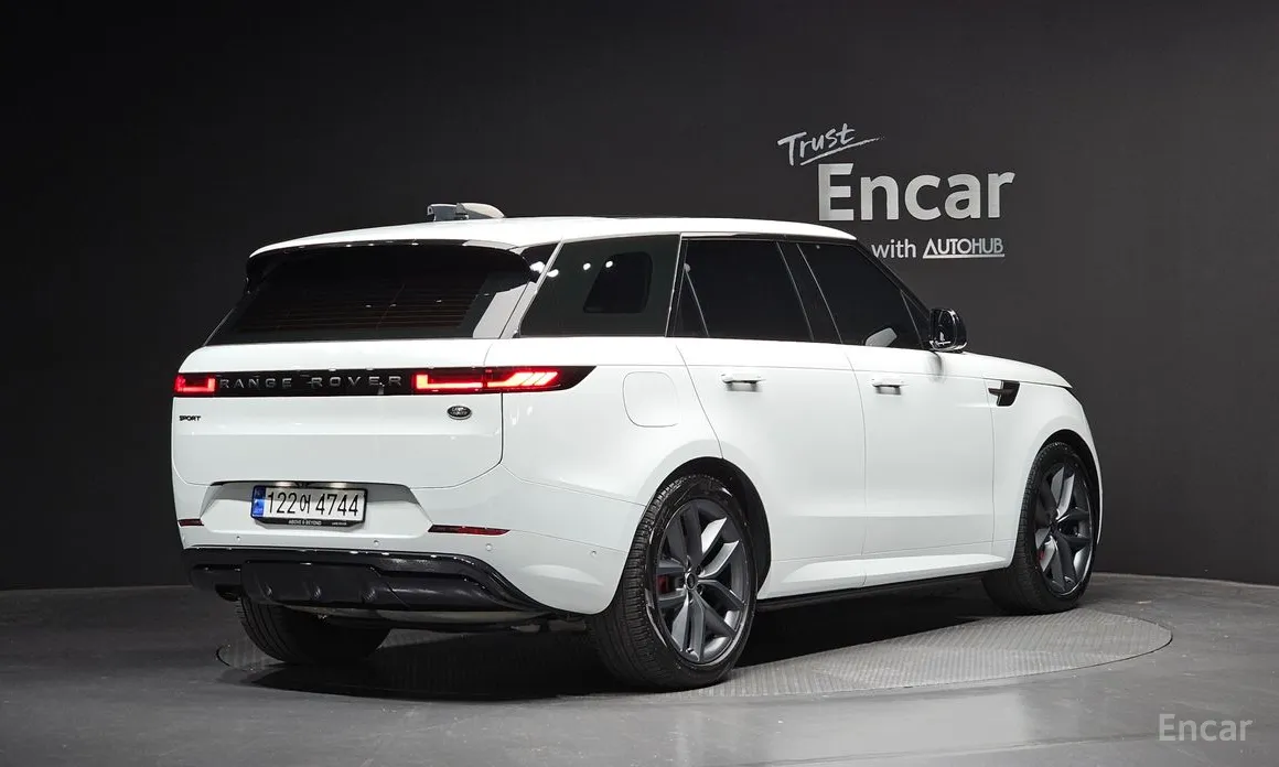 Фото 2 - Land Rover Range Rover Sport