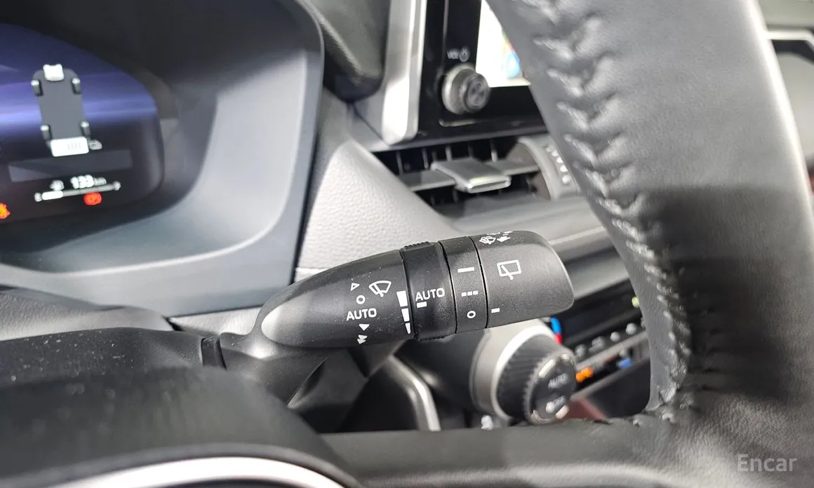 Фото 17 - Toyota RAV4