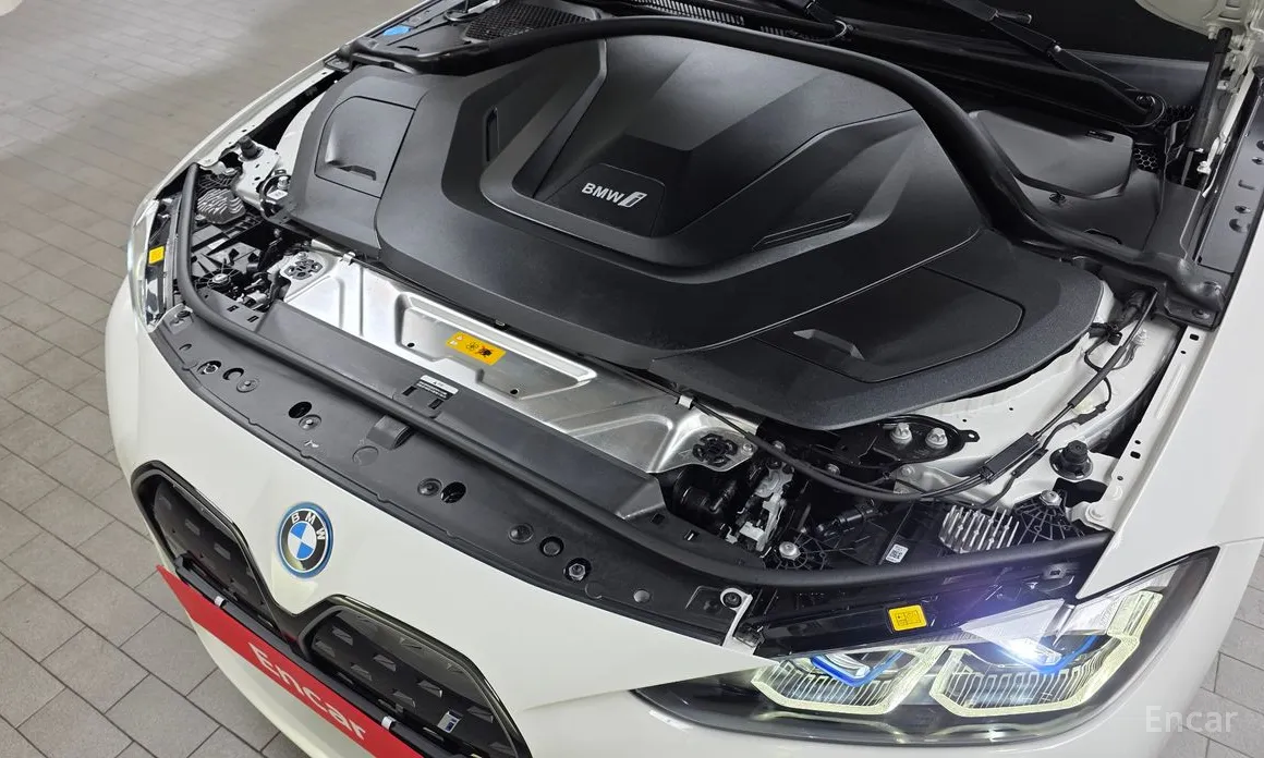 Фото 6 - BMW i4