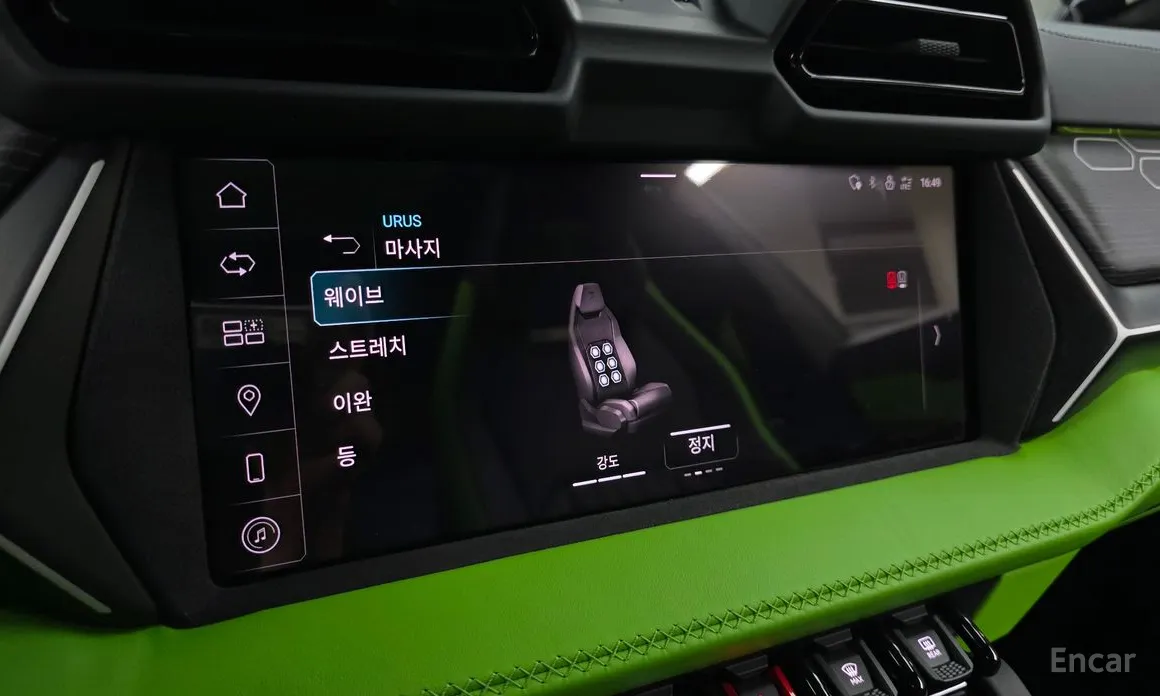 Фото 15 - Lamborghini Urus