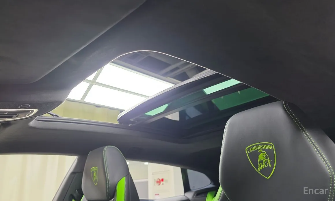 Фото 19 - Lamborghini Urus