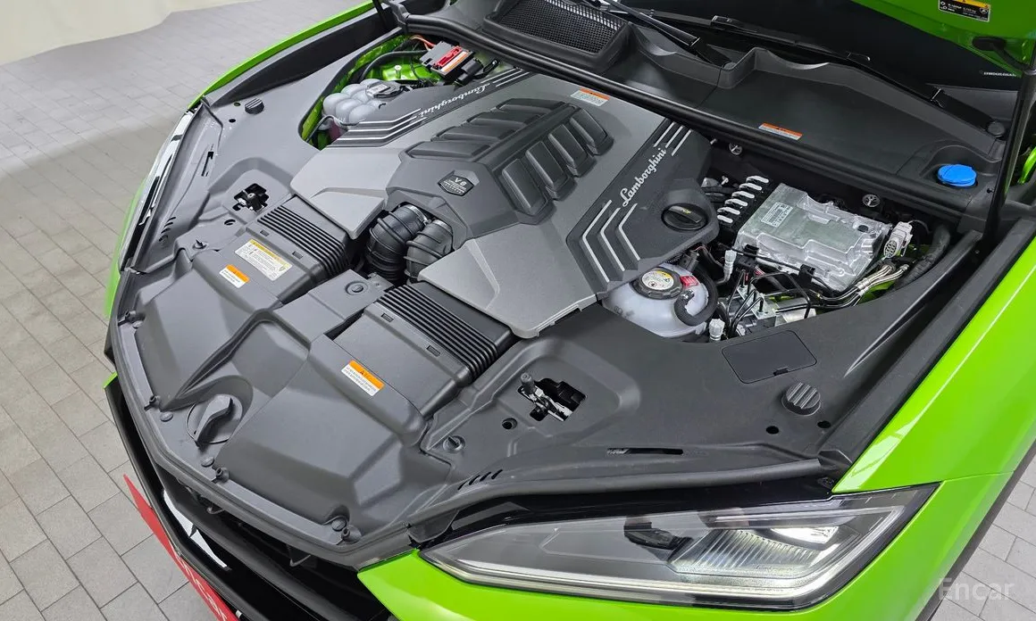 Фото 6 - Lamborghini Urus