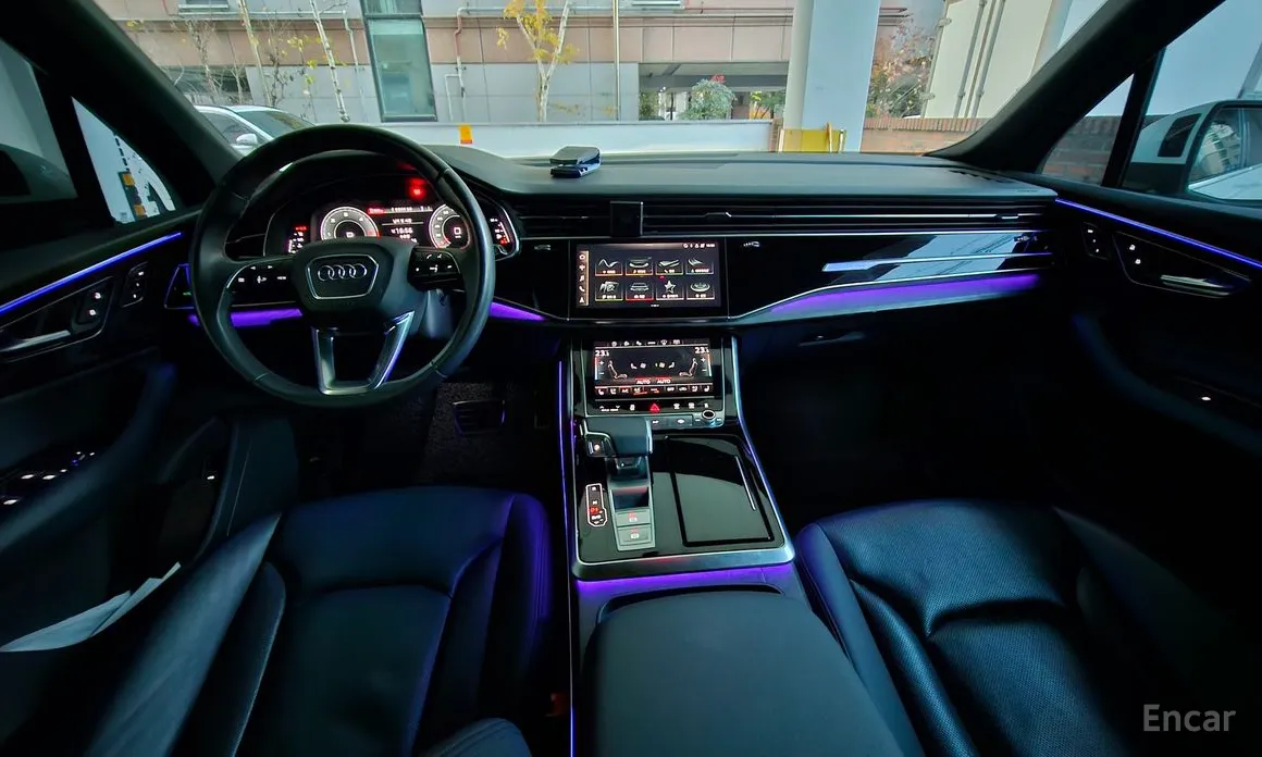 Фото 11 - Audi Q7