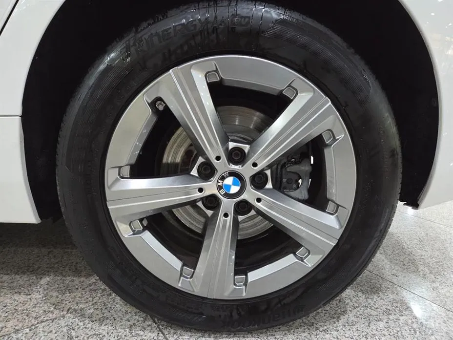 Фото 20 - BMW 2 Series