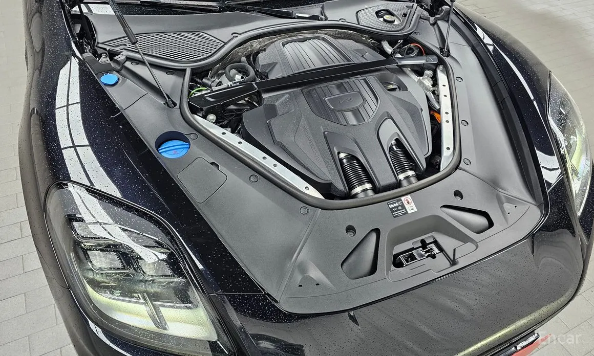 Фото 6 - Porsche Panamera