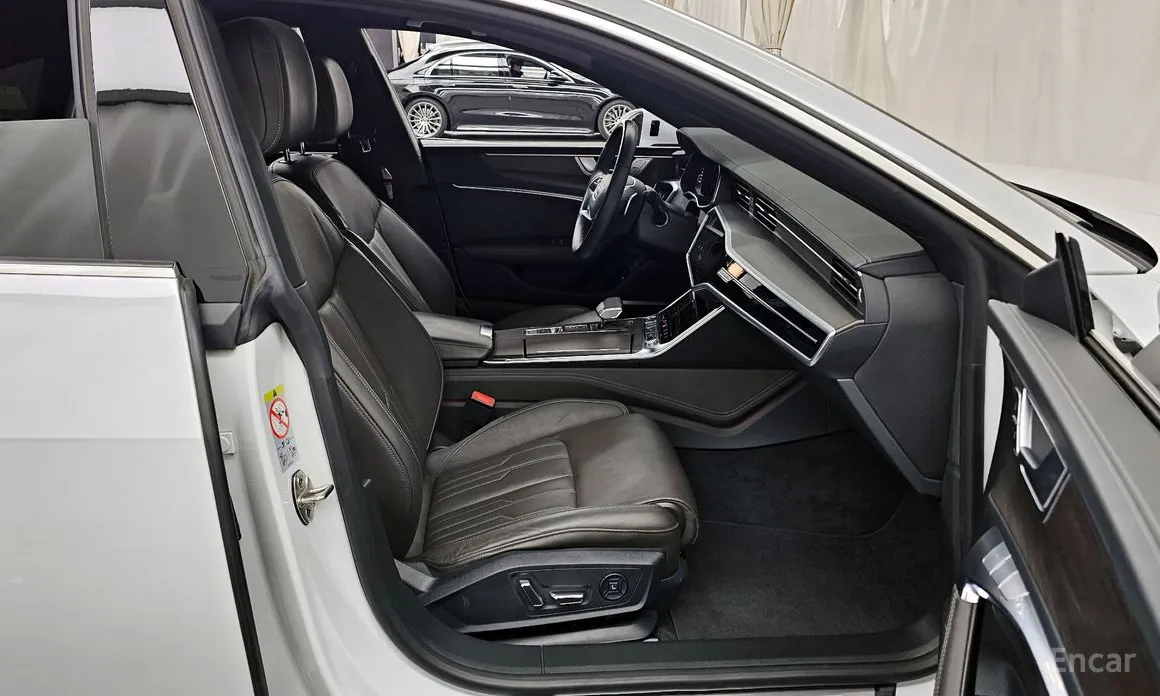 Фото 11 - Audi A7