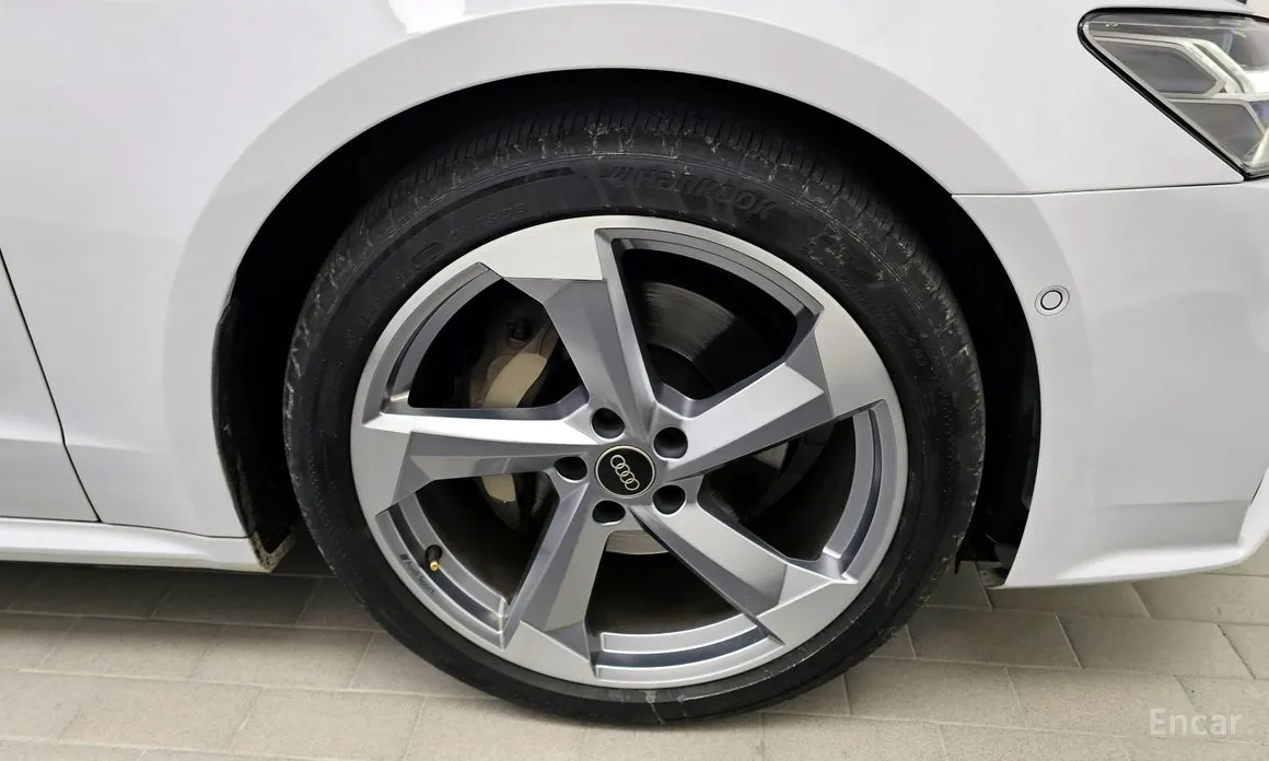 Фото 5 - Audi A7