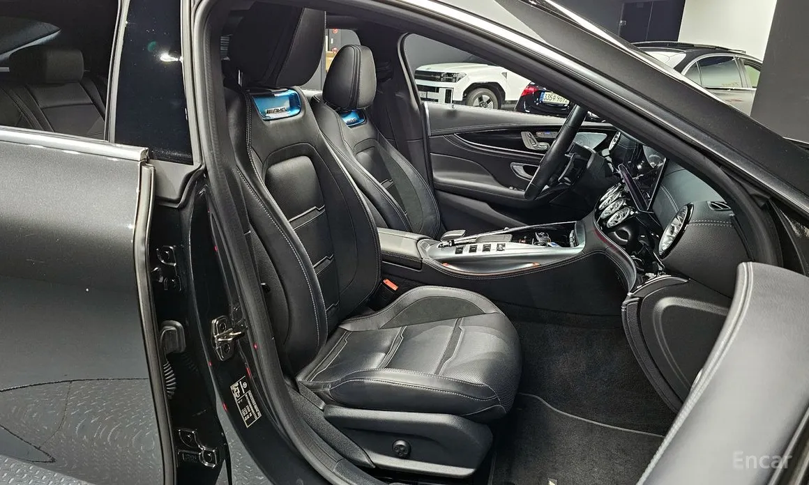 Фото 10 - Mercedes-Benz AMG GT