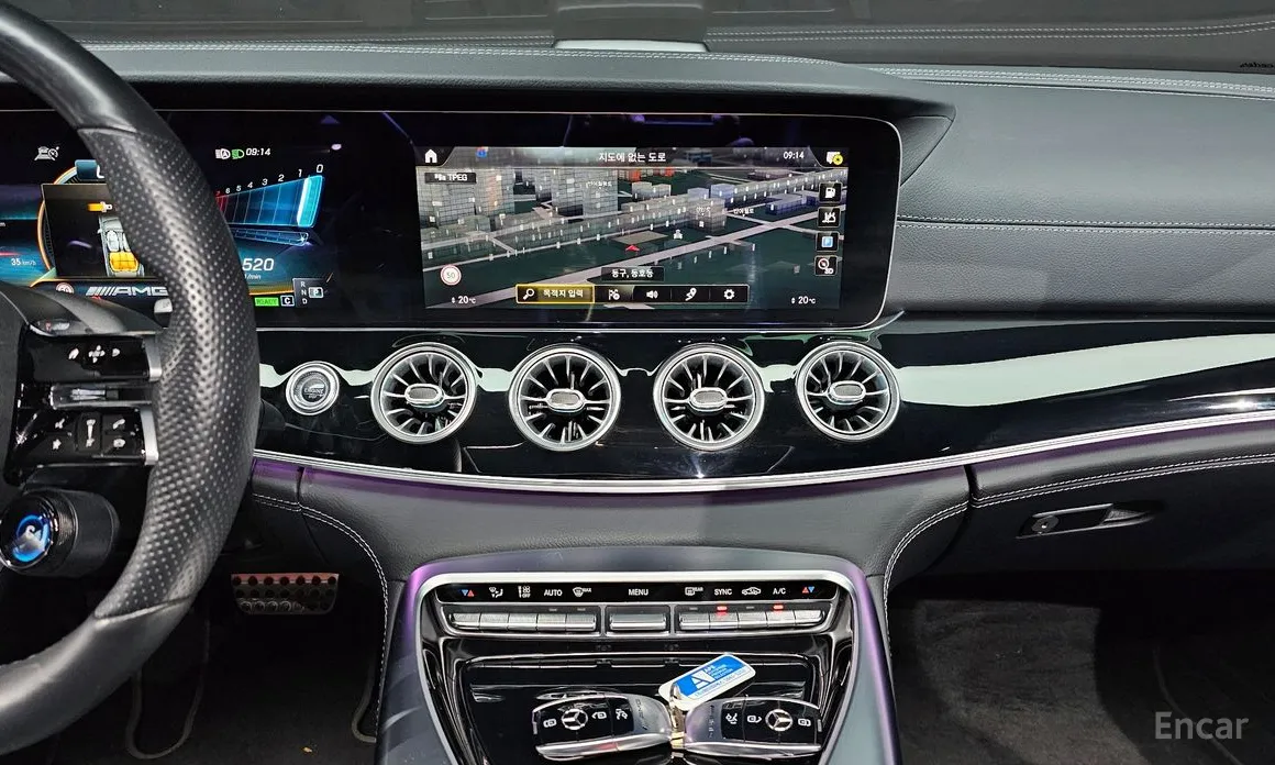 Фото 16 - Mercedes-Benz AMG GT