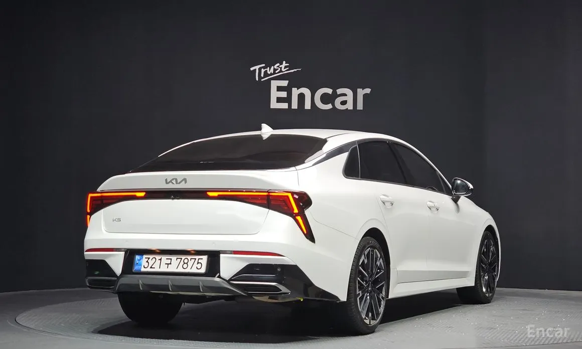 2023 Kia K5