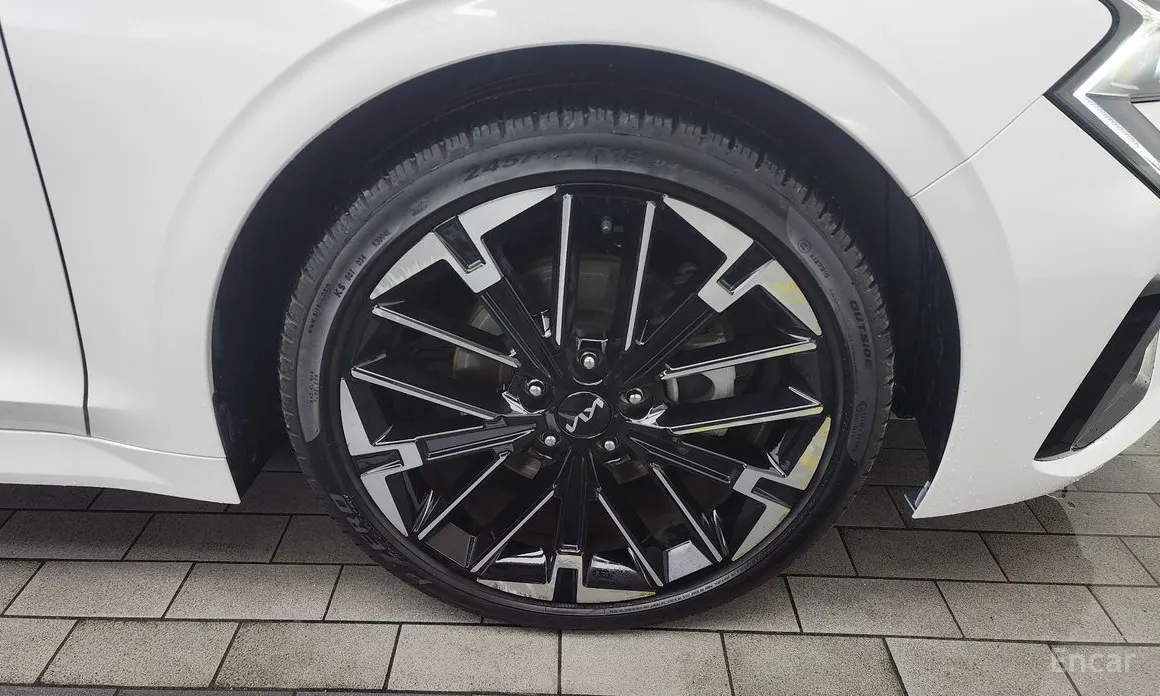 2023 Kia K5