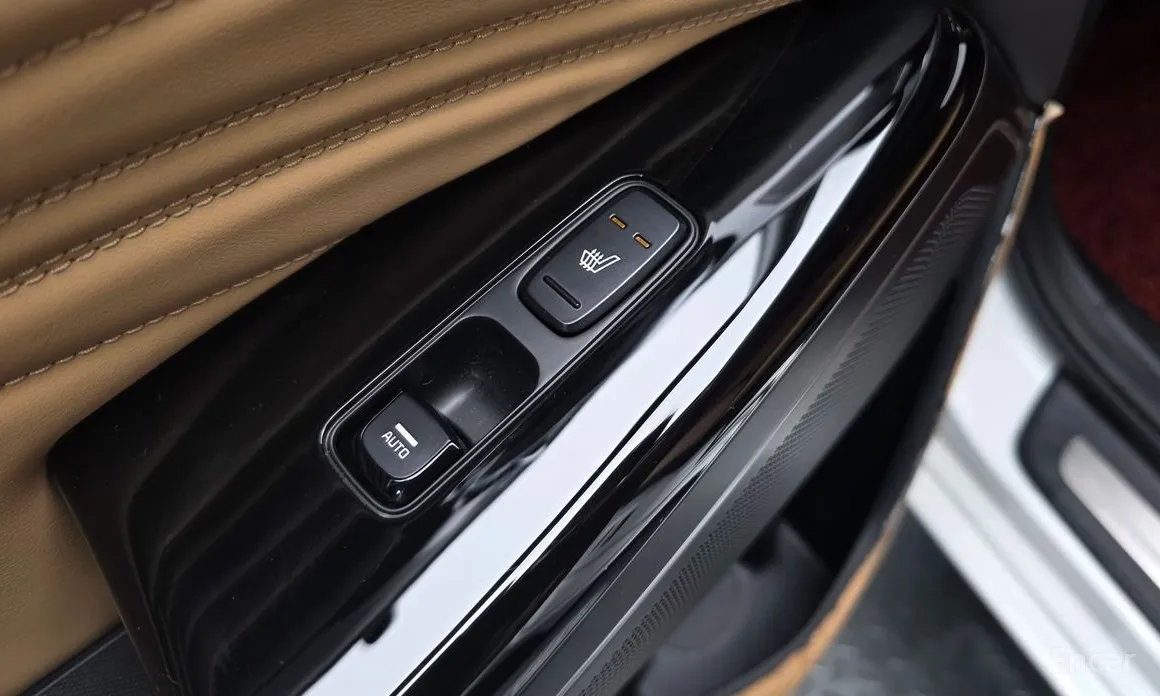 Фото 19 - Kia K7