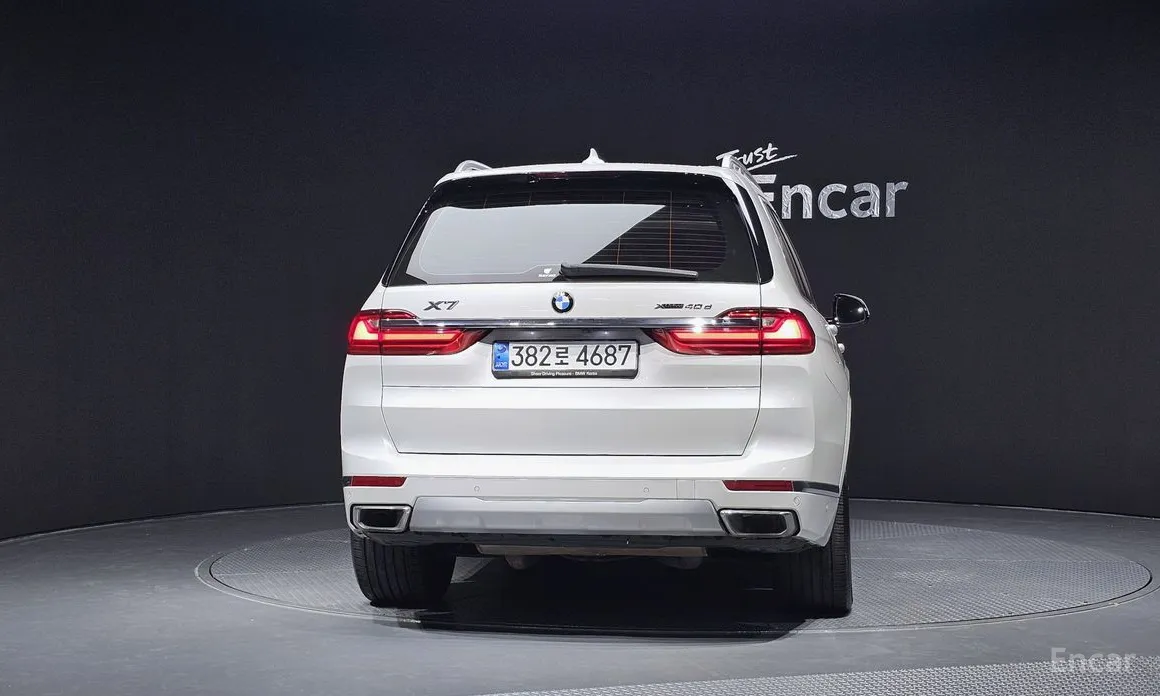 Photo 4 - BMW X7
