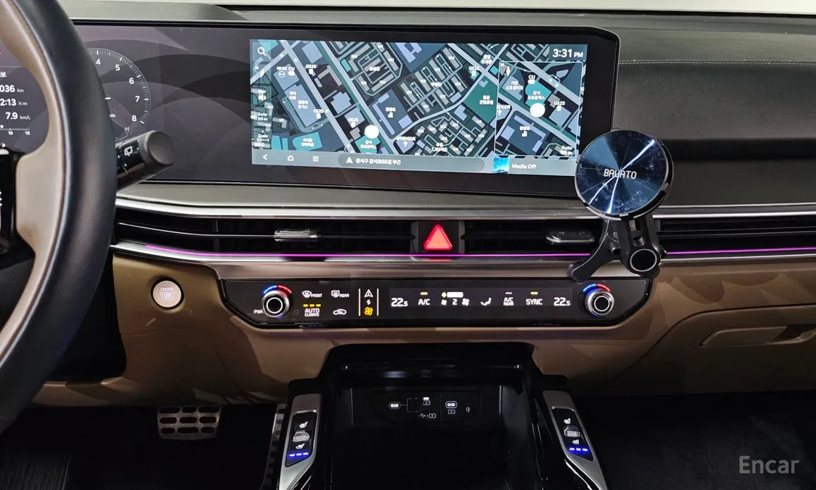 Фото 14 - Kia Sorento