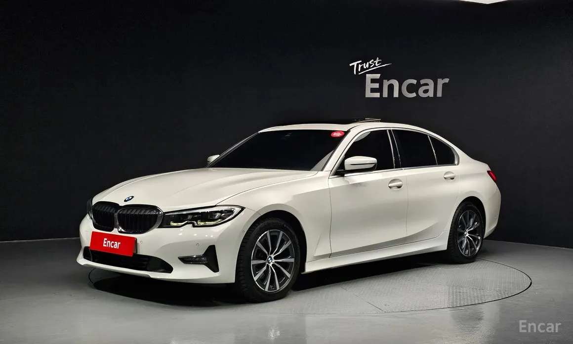 Photo 1 - BMW 3 Series