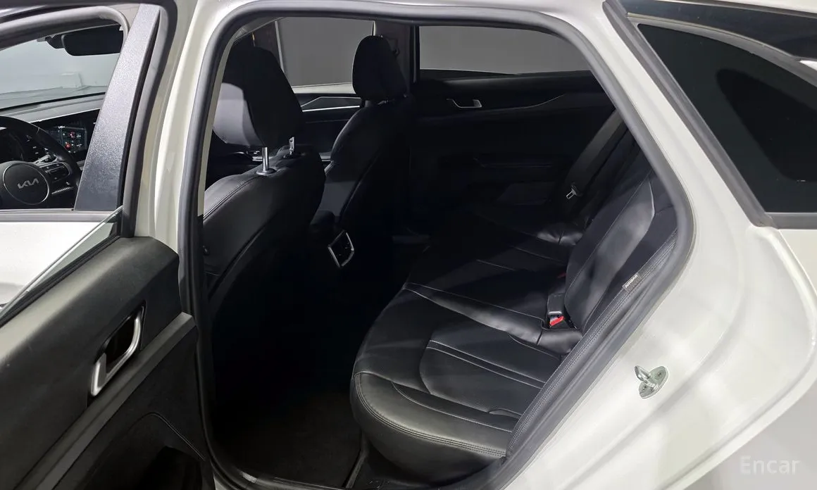 Фото 11 - Kia K5