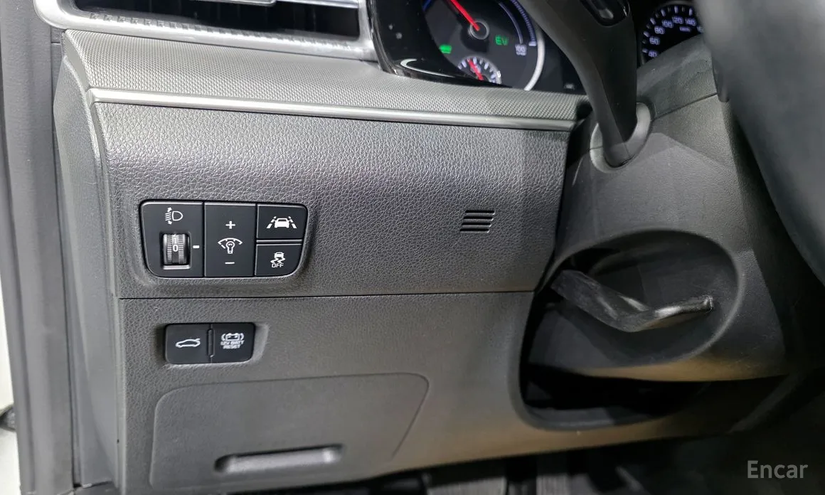 Фото 15 - Kia K5