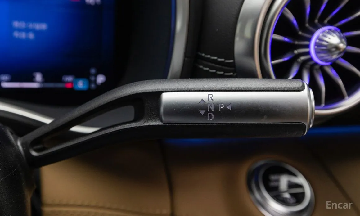 Фото 9 - Mercedes-Benz SL-Class