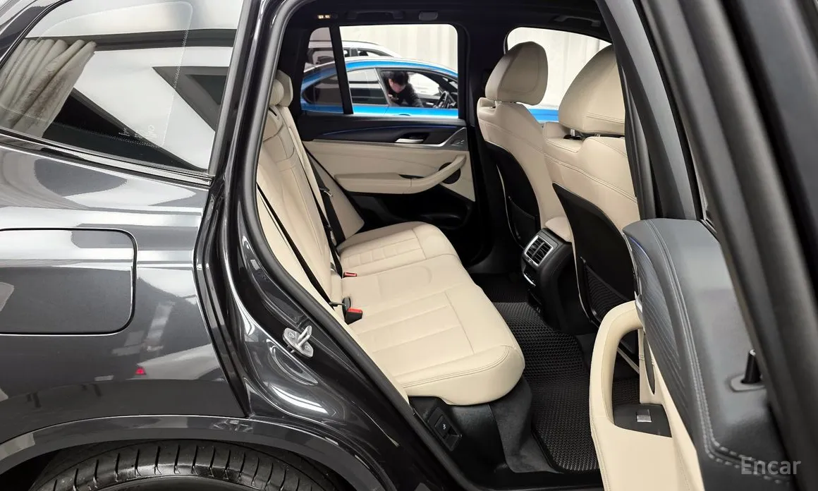 Фото 12 - BMW iX3