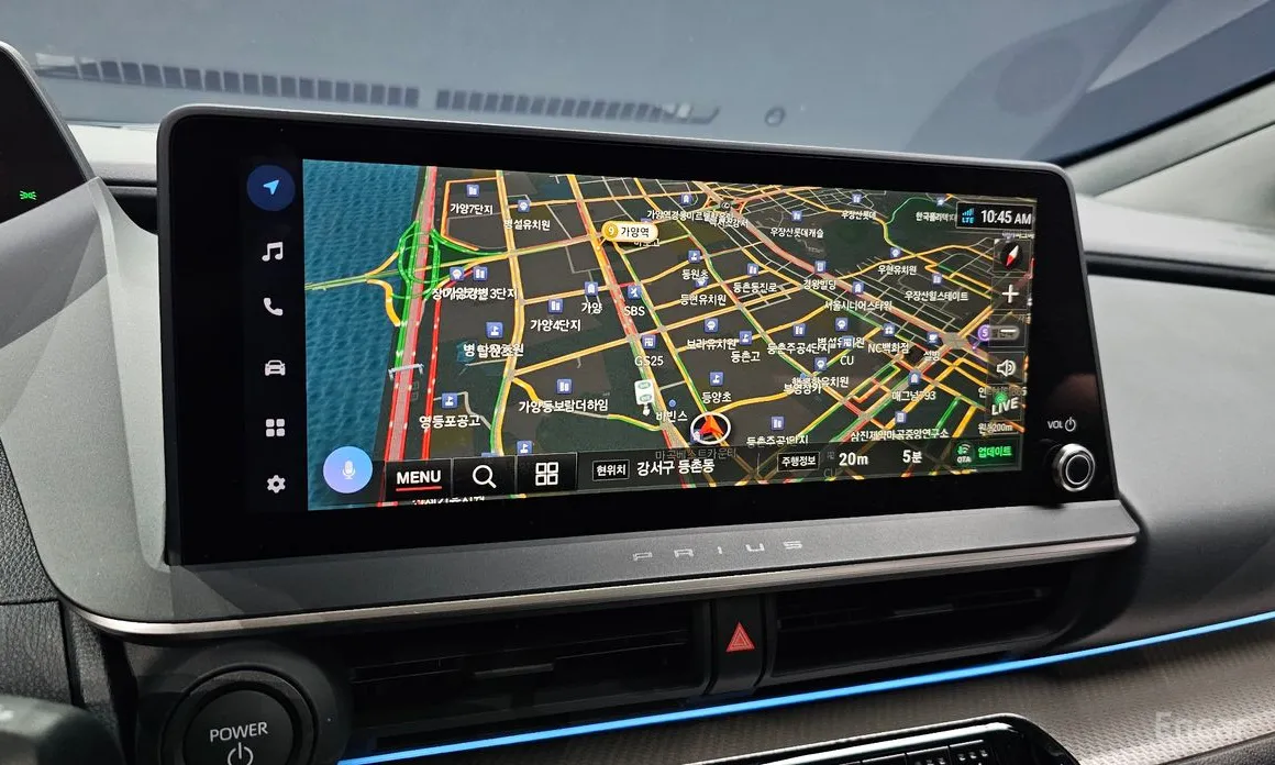 Фото 14 - Toyota Prius