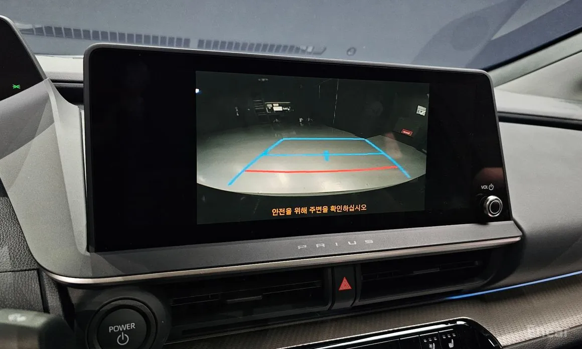 Фото 15 - Toyota Prius