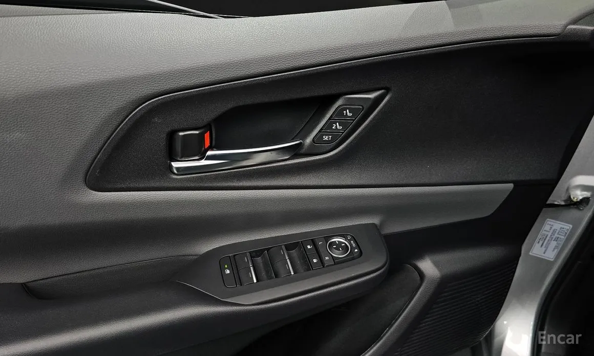 Фото 17 - Toyota Prius