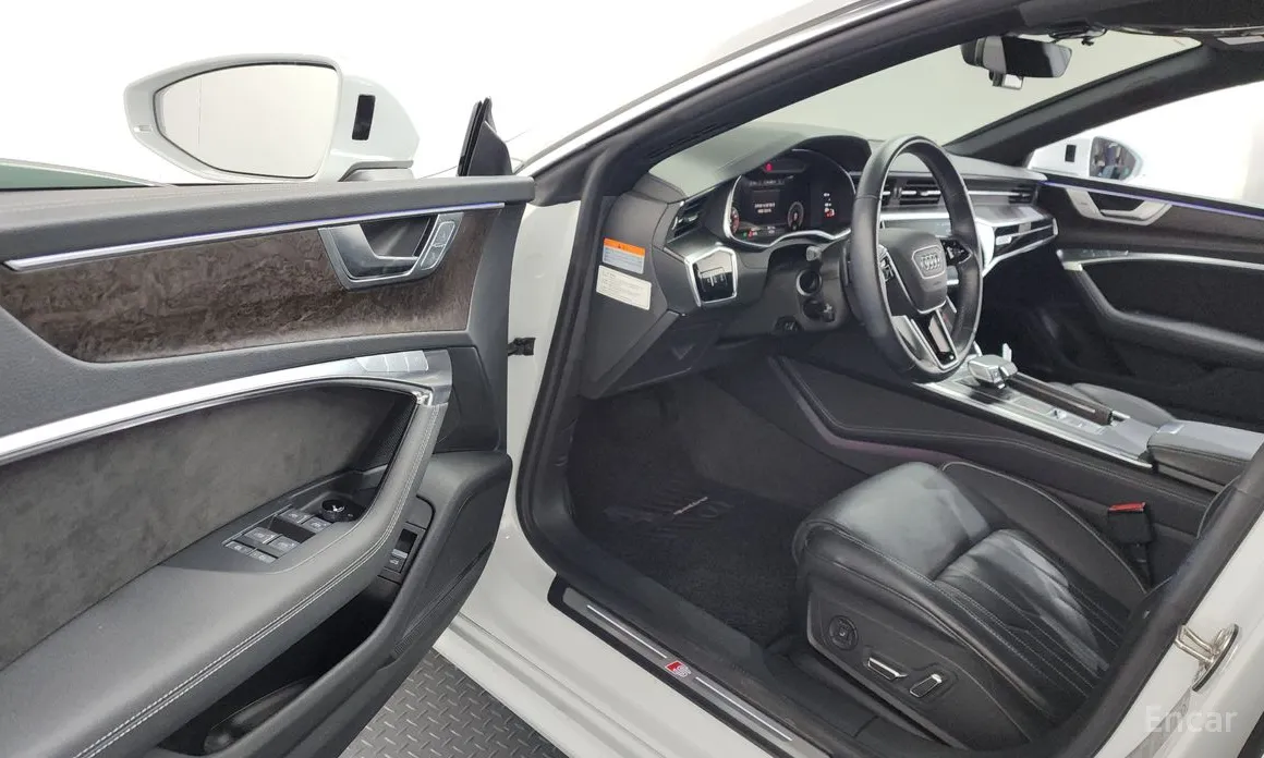 Фото 10 - Audi A7