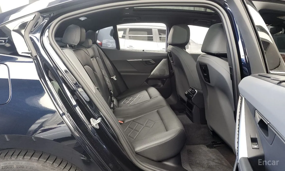 Фото 12 - BMW 5 Series