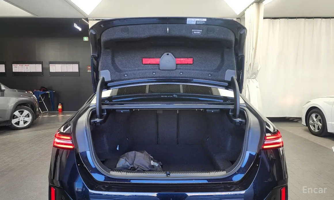 Фото 20 - BMW 5 Series