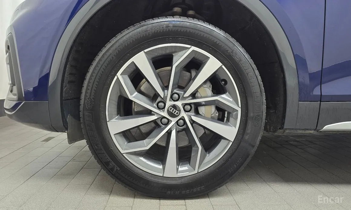 Фото 5 - Audi Q5