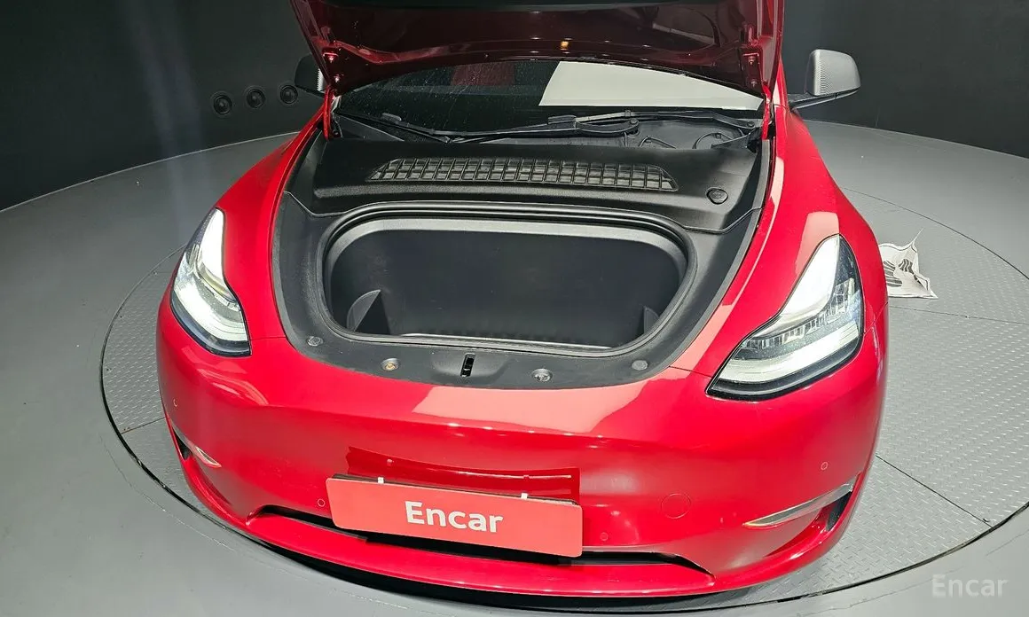 Фото 6 - Tesla Model Y