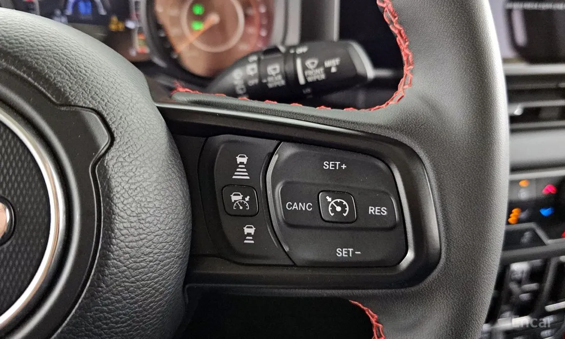 Фото 18 - Jeep Wrangler