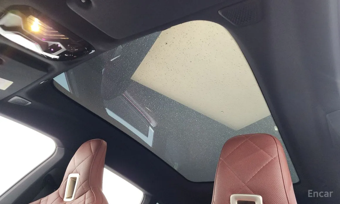 Фото 18 - BMW iX