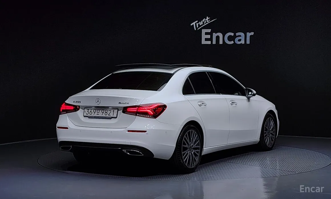 Фото 2 - Mercedes-Benz A-Class