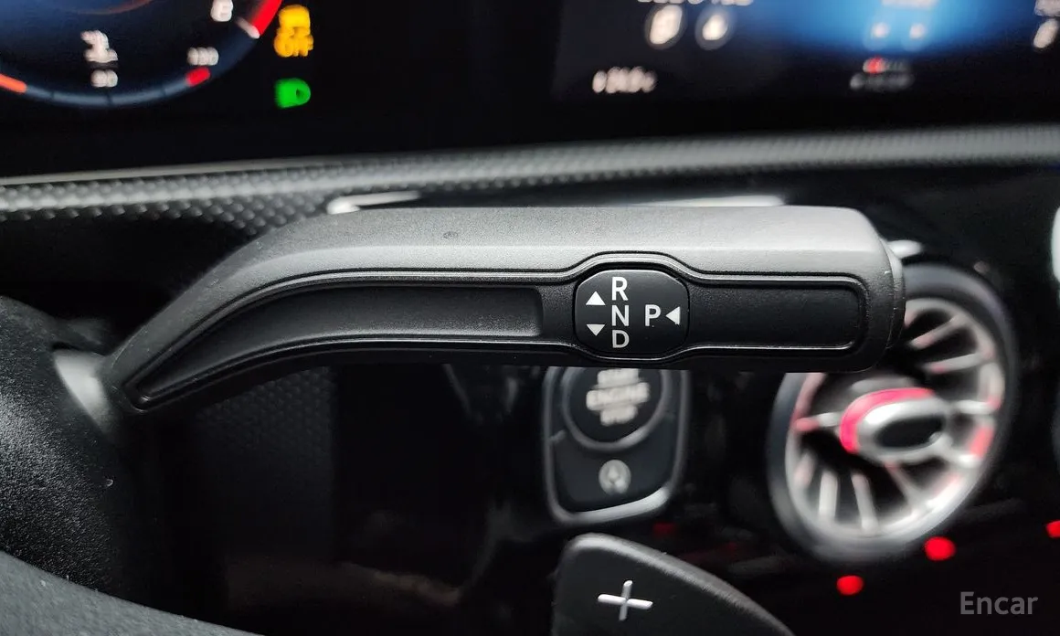 Фото 9 - Mercedes-Benz A-Class