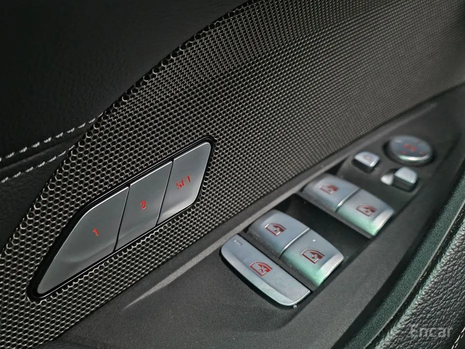 Фото 16 - BMW i4