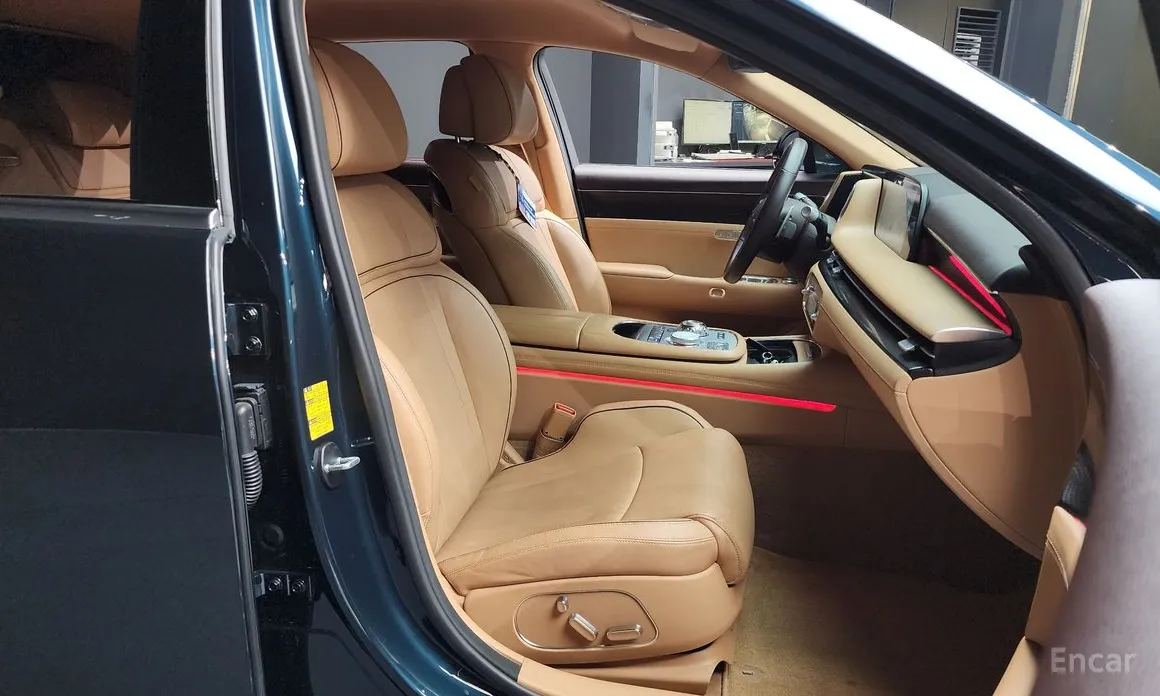 Фото 11 - Genesis G90