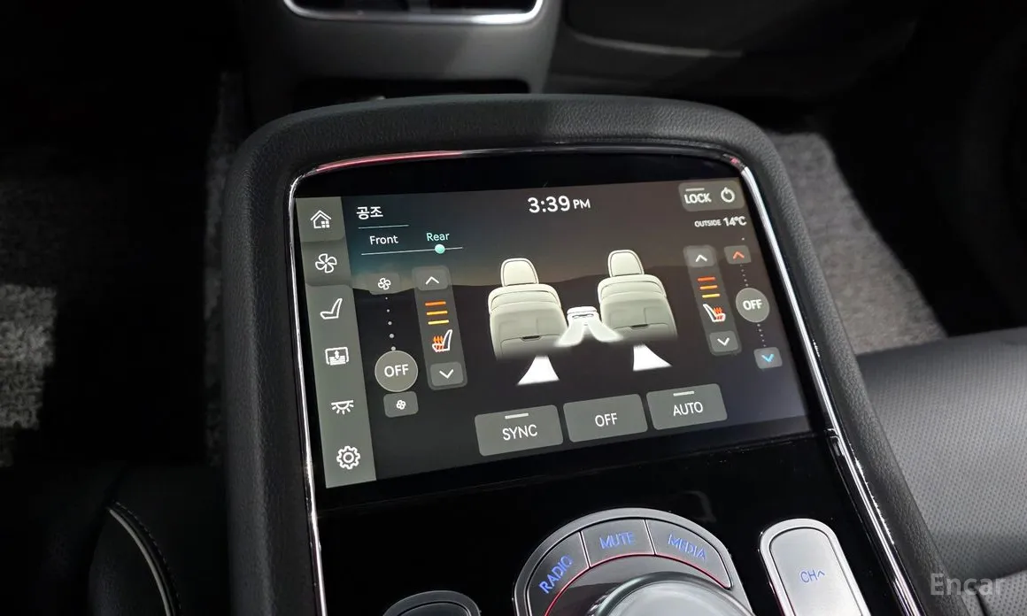 Фото 18 - Genesis G90