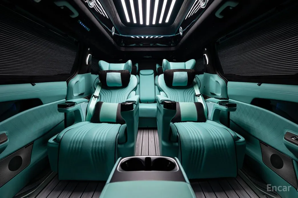 Фото 1 - Kia Carnival