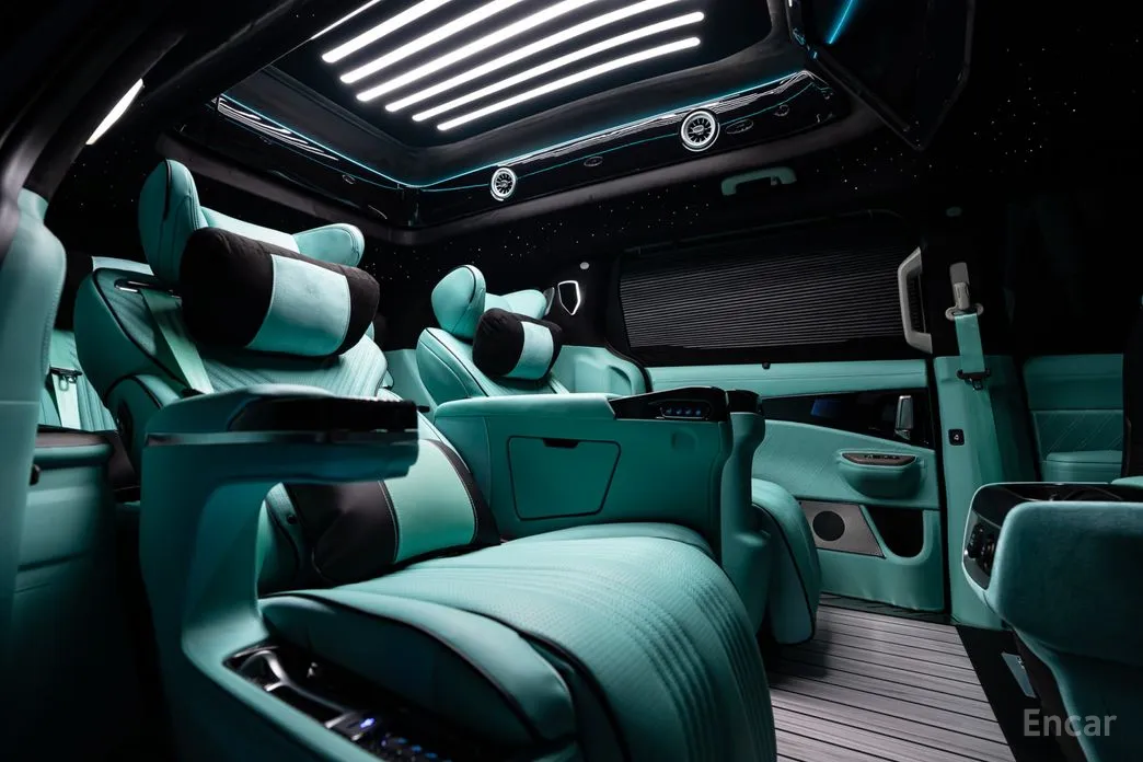 Фото 10 - Kia Carnival